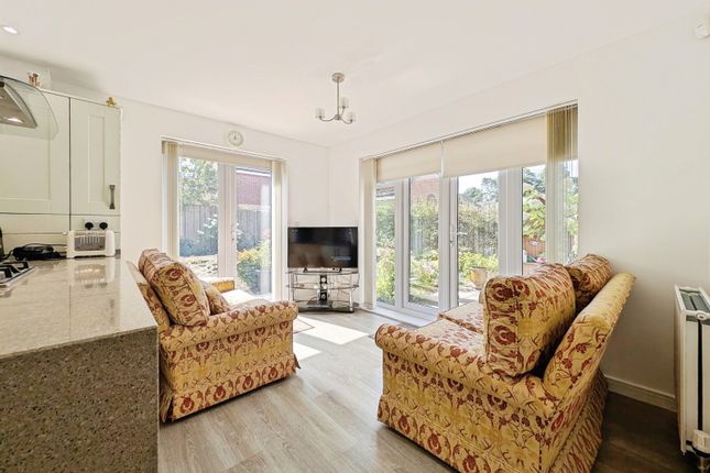 28, Rosewood Drive, Newcastle upon Tyne photo 4
