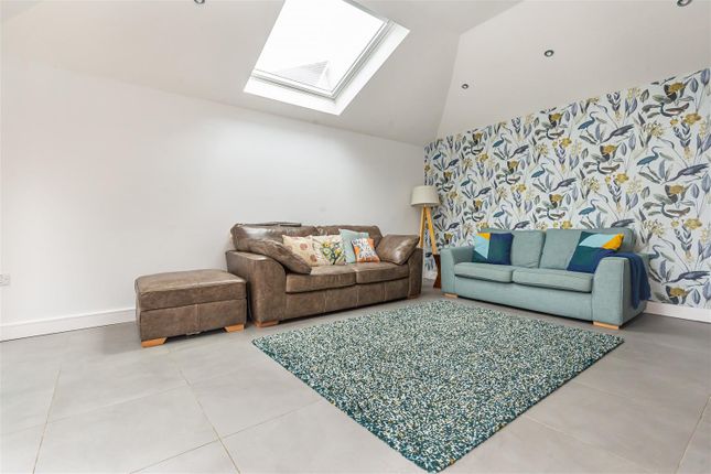 34, Buckingham Road, Epping photo 3