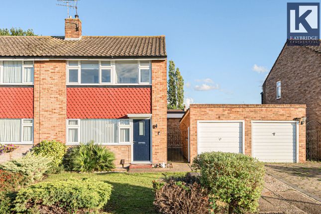 Poplar Crescent, Epsom - Kt19 9Er