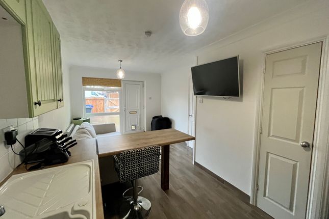 6, Gorse Close, BRANDON photo 4