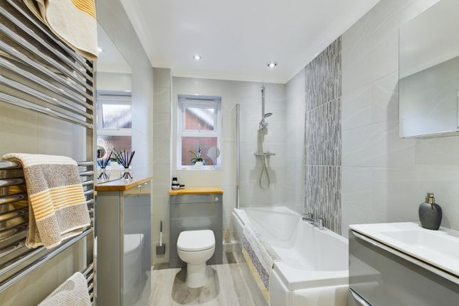 47, Tinkers Way, Downham Market photo 3