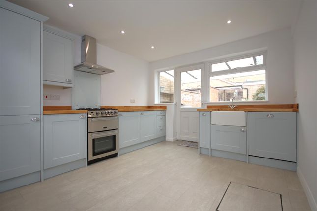 343a, Wellingborough Road, Rushden photo 3