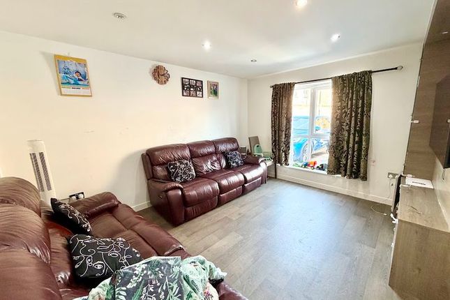 3, Ansel Adams Way, Harrow photo 2