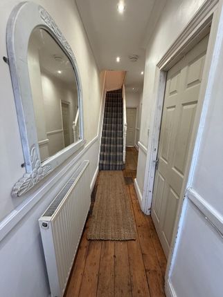 106 Kings Road, Kingston Upon Thames photo 4