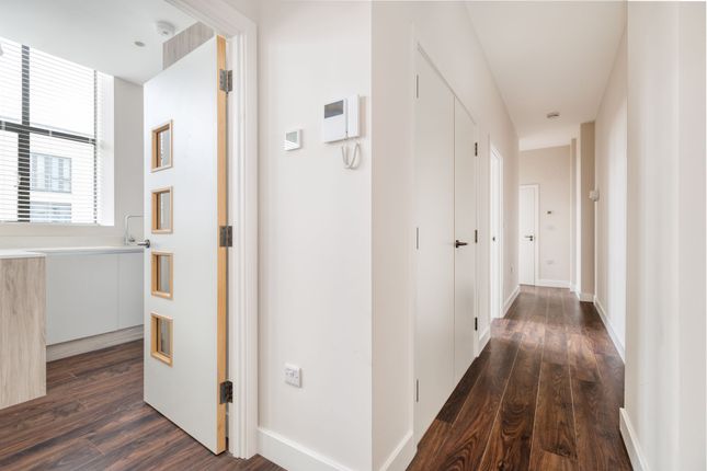 Flat for sale in Broadwater Road, Griffin Place Broadwater Road