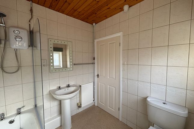 Bathroom (3)
