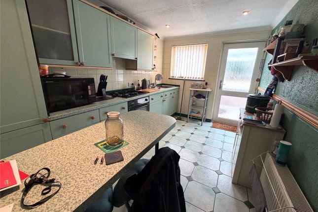 7, Honeyborough Green, Milford Haven photo 2