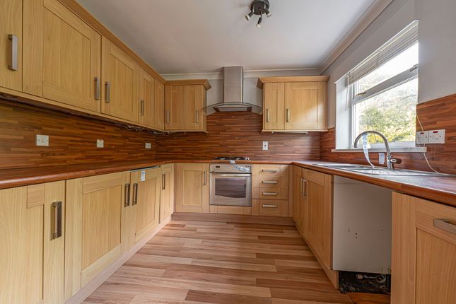 15 Allt-Yr-Yn Avenue, Newport photo 2