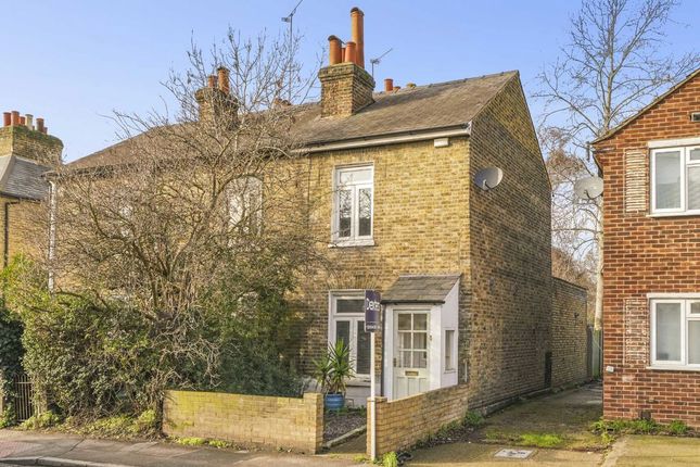 31, Hawks Road, Kingston Upon Thames photo 2