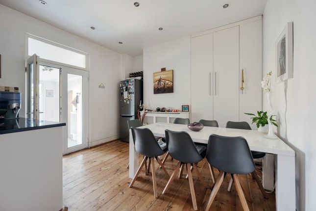 14, Shrewsbury Road, London photo 4