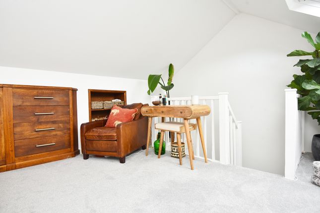 Flat for sale in West Cliffe Mount, Harrogate