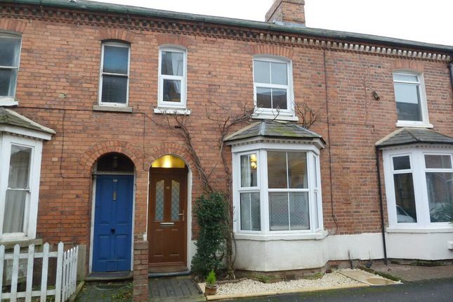 Terraced house to rent in Newland Place, Banbury, Oxon