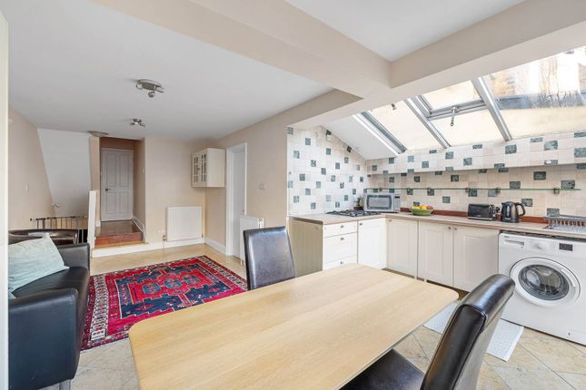 Thumbnail Flat to rent in Rylston Road, Fulham, London