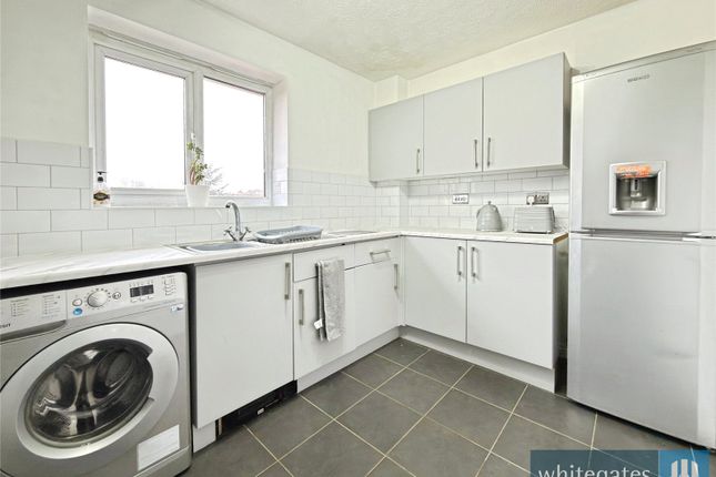 21, Canal View Court, Litherland photo 4