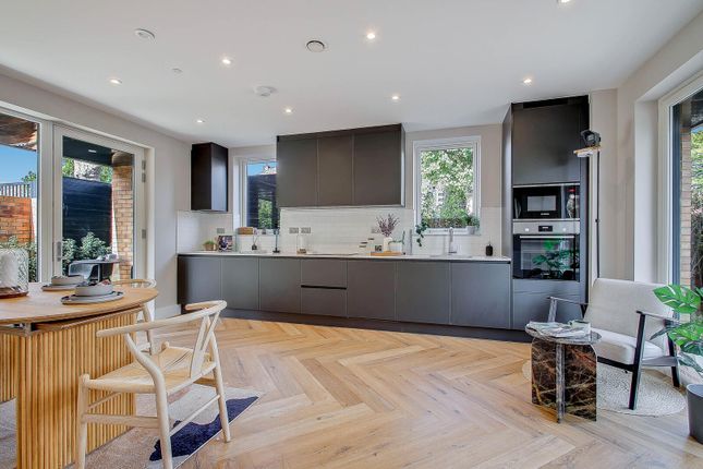 Granville Mews, 553-563, High Road, London photo 3