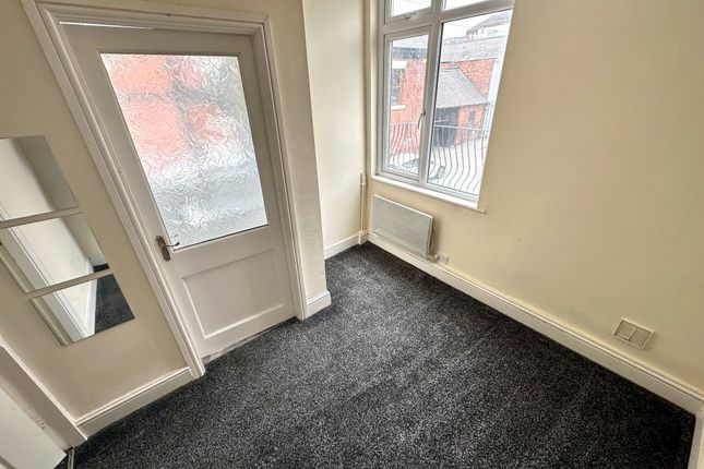 Flat 1, 127, NOTTINGHAM photo 5