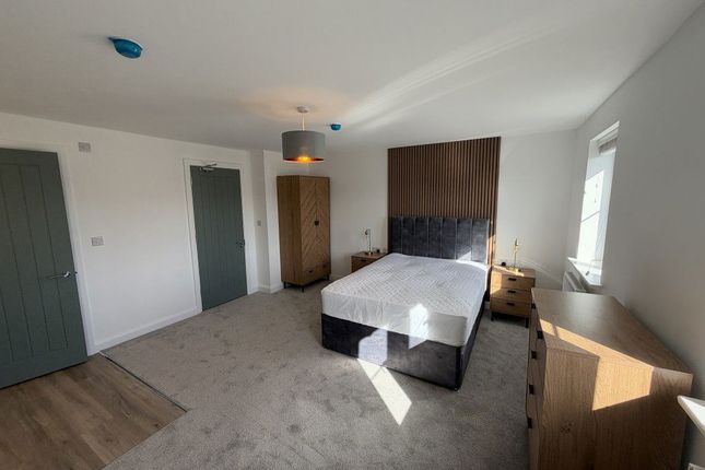 Room 1 34, Boleyn Avenue, Peterborough photo 3