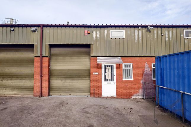 Warehouse to let in Lower Road, Northfleet, Gravesend