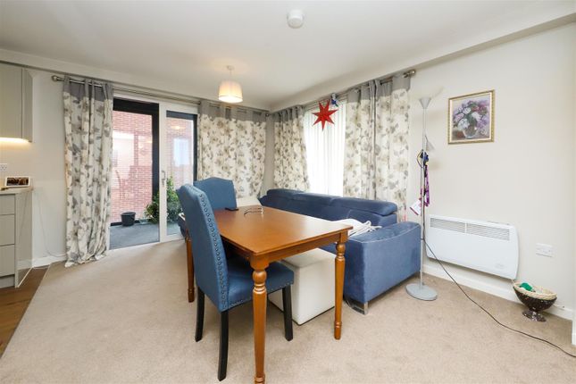 Flat 19 Movia Apartments, Bakers Road, Uxbridge photo 3