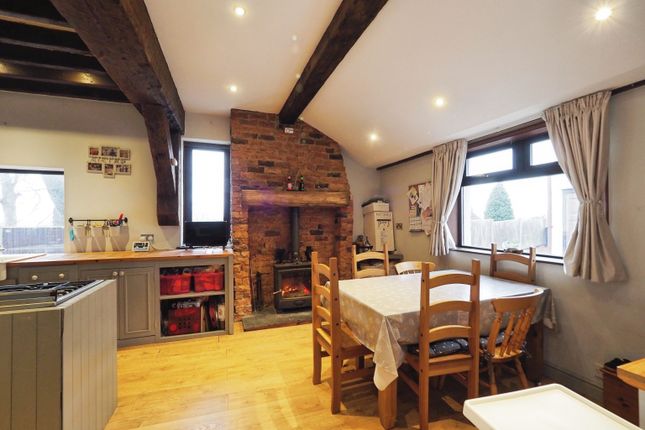 36, Chesterfield Road, Sutton-in-ashfield photo 3