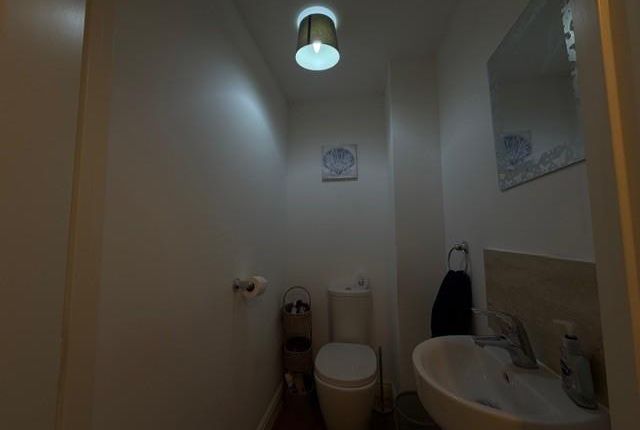 31, Alicia Way, Newport photo 4