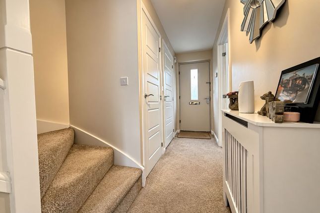 91, Spindle Crescent, Plymouth photo 3