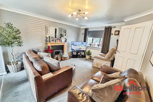 87, Pennine Way, Swadlincote photo 3