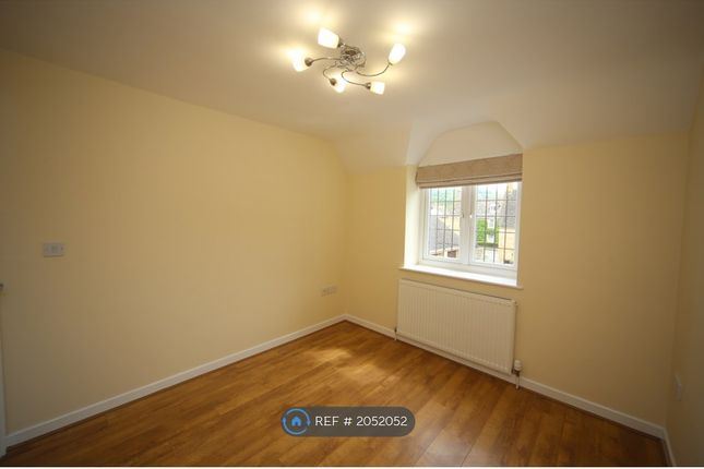 Semi-detached house to rent in Yewtree Court, Broadway