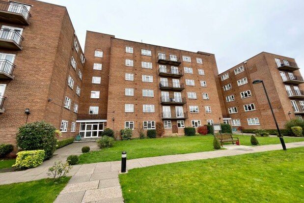 Flat to rent in Griffin Court, Birmingham