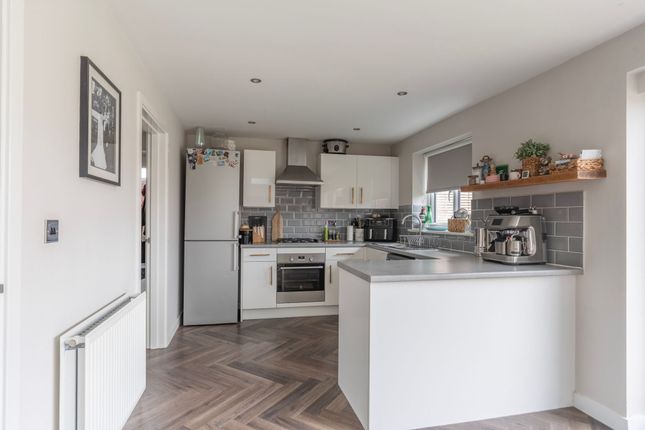 57 Howard's Way, Great Yarmouth photo 4