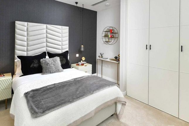 Flat for sale in Bollinder Place, London
