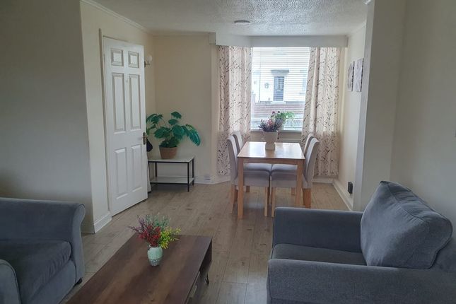 18 Whitgrave Road, Newcastle upon Tyne photo 5