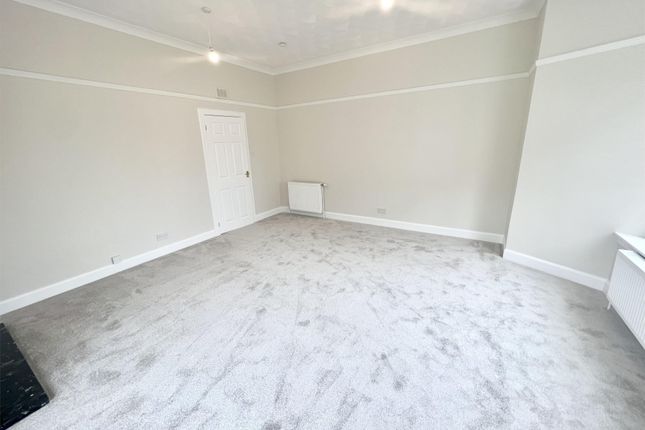 26, Academy Court, Irvine photo 3