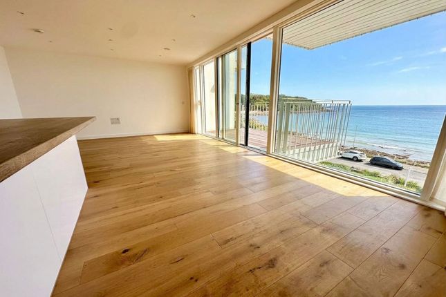 Apt 15, The Fitzroy Cliff Road, Falmouth photo 3