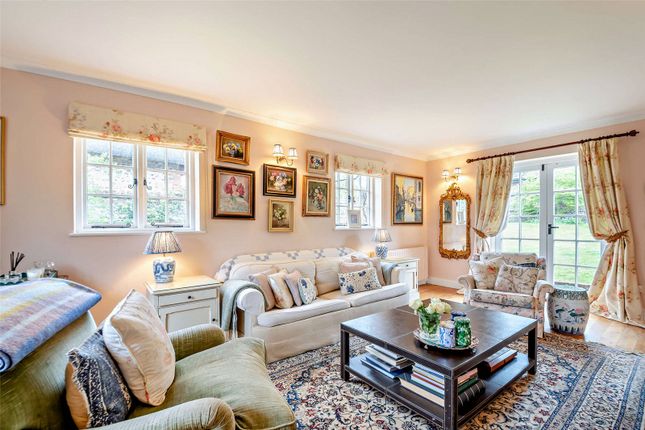 Pond Cottage,, Vernham Dean, Hampshire photo 2