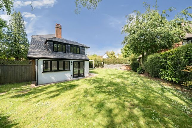 Detached house to rent in Elm Walk, Farnborough Park, Orpington, Kent
