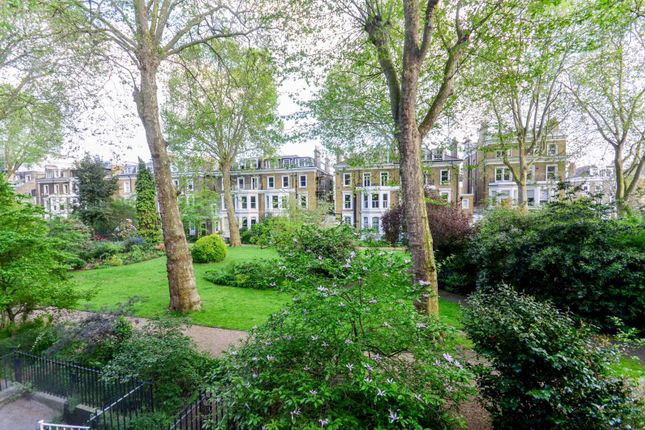 Flat for sale in Barkston Gardens, South Kensington, London