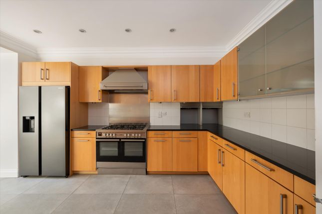 22, Steeles Road, London photo 3