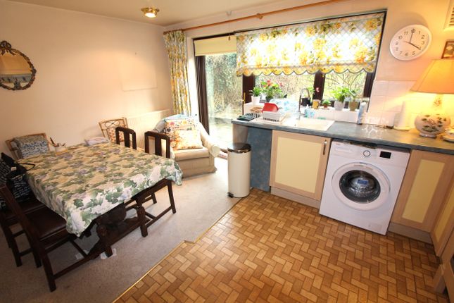 1, Tanners Court, Charlbury photo 3