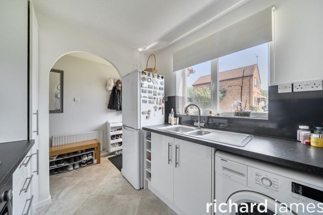 22, Westbury Park, Royal Wootton Bassett photo 2