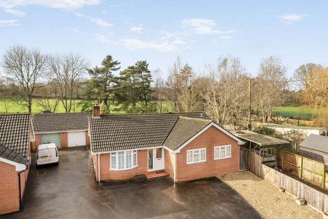 3-bed bungalow on Wickets View,, Furnham Road, Somerset, £375,000