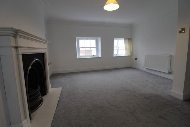 Flat 1 (A), 25, Market Street, Gainsborough photo 3
