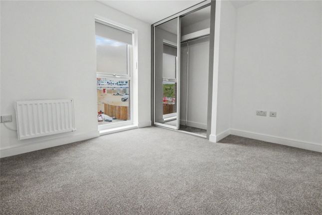39, Penny Black Lane, Ebbsfleet Valley photo 5