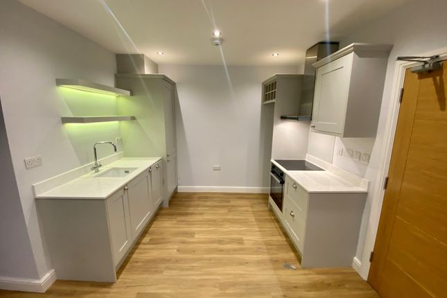 Apt 1, Nottingham photo 3