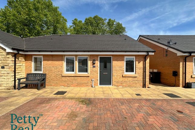 Thumbnail Semi-detached bungalow for sale in Oak Mill Drive, Colne