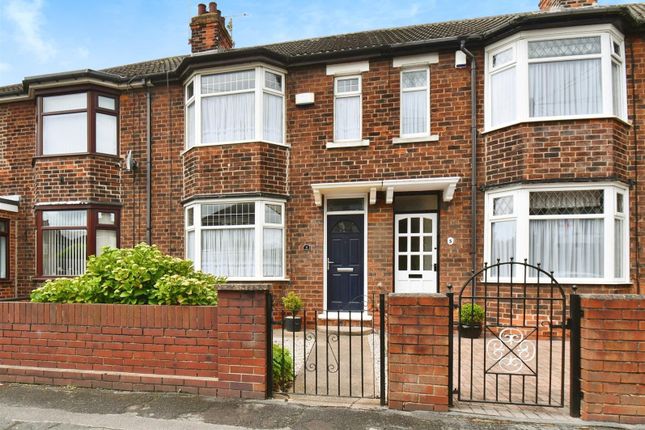 Terraced house for sale in Lamorna Avenue, Hull