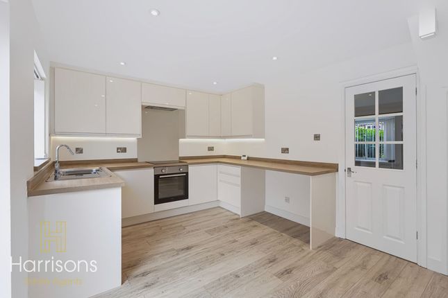 26, Beaumont Chase, Bolton photo 4