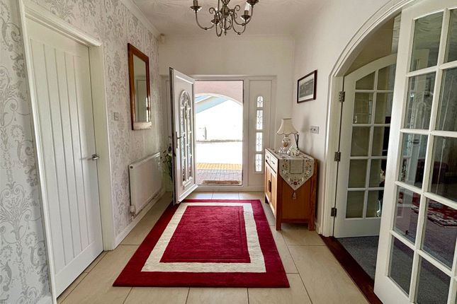 6, Priory Lodge Close, Pembrokeshire photo 3