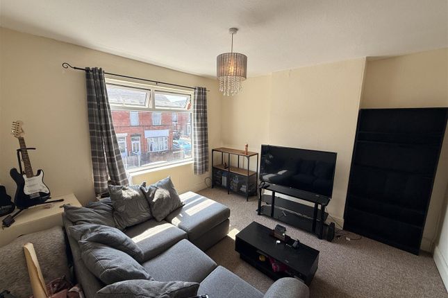 24B, Crocus Street, Nottinghamshire photo 2