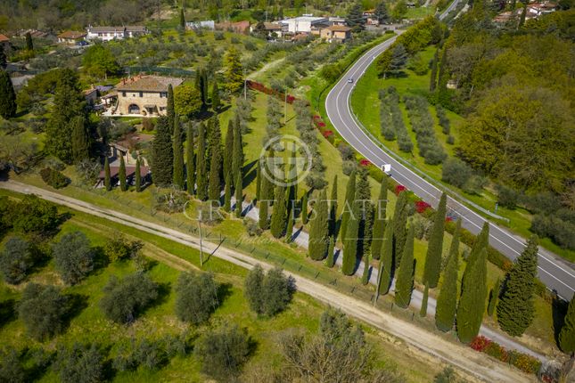 Villa for sale in Chiusi, Siena, Tuscany